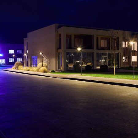 Спа-Готель Поло-Медлайф Kremenchuk Exterior foto